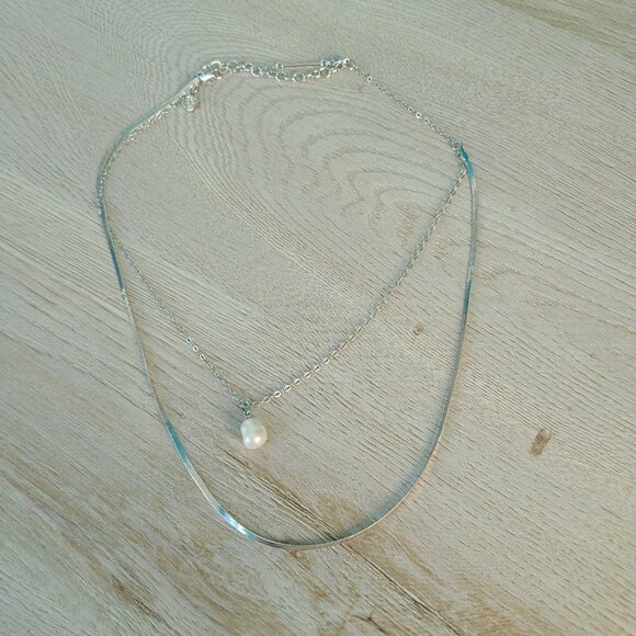 Kendra Scott Lindsay Silver Multi Strand Necklace in White Pearl - Picture 1 of 2